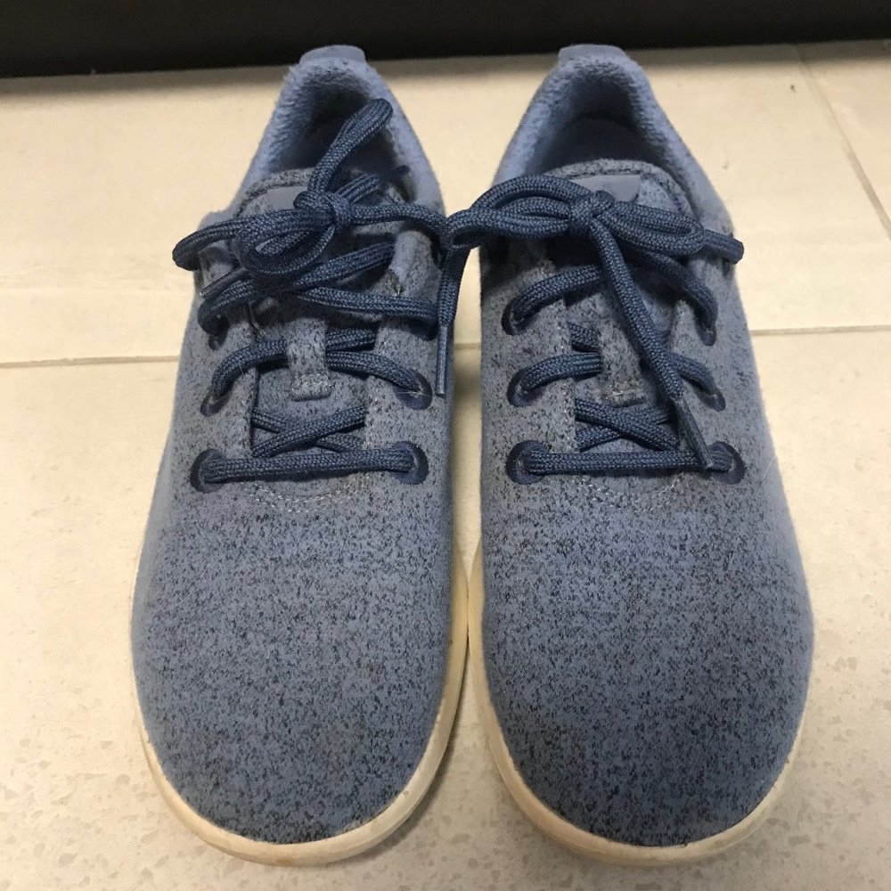 LIKE NEW Allbirds Womens Wool Runners Blue Size 9